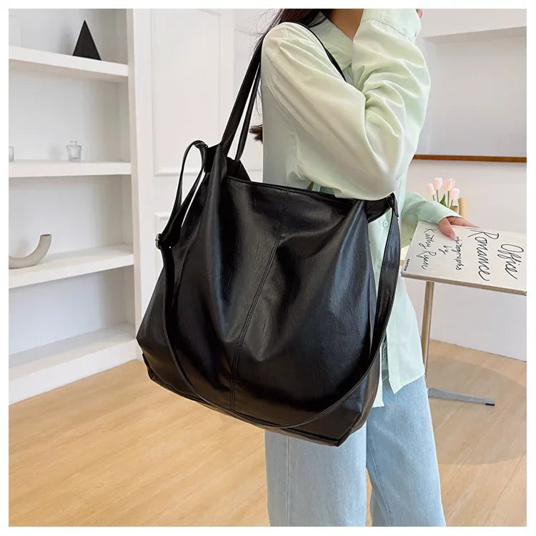 L'indispensable Sac Polyvalent - Adaptez Votre Style en Couleur