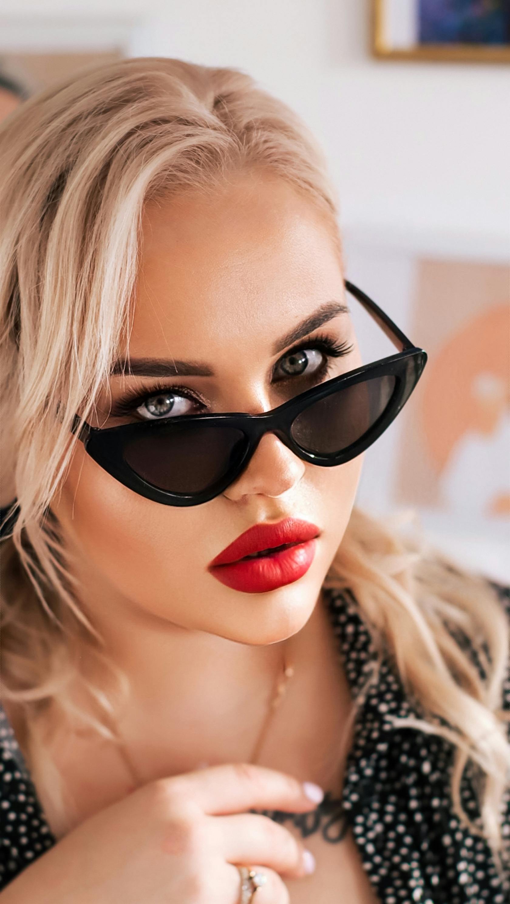 Lunettes Cat Eye – Monture Fine & Style Intemporel